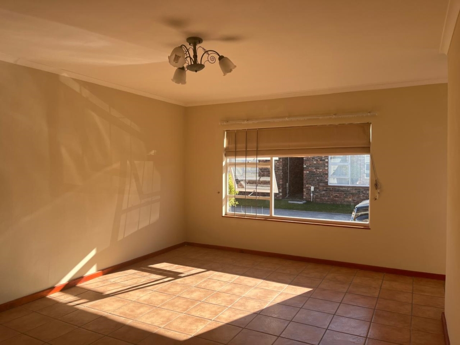 1 Bedroom Property for Sale in Kabega Park Eastern Cape